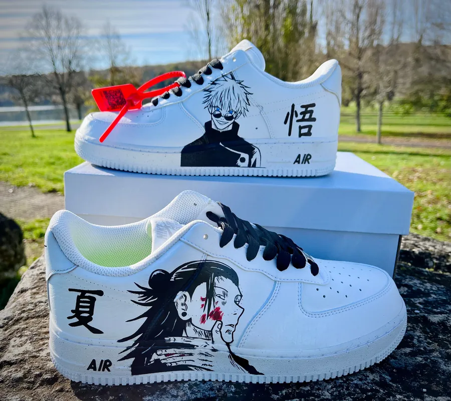 Sneakers custom Gojo vs Geto Jujutsu Kaisen — Jujutsu Kaisen SENKYRA SAMA, vue 1