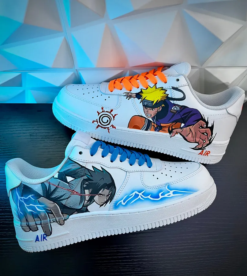 Sneakers custom Naruto vs Sasuke — Naruto SENKYRA SAMA, vue 1