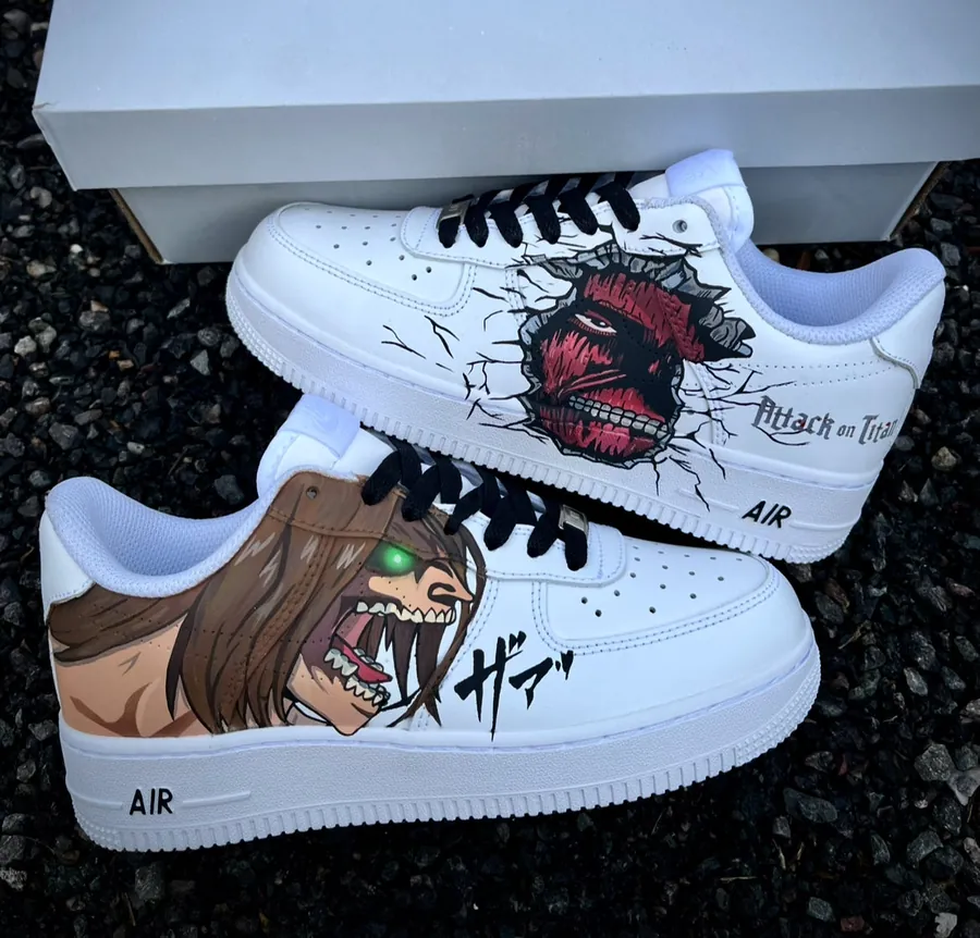 Sneakers custom Eren vs le Titan Colossal Attack on Titan — Attack on Titan SENKYRA SAMA, vue 1