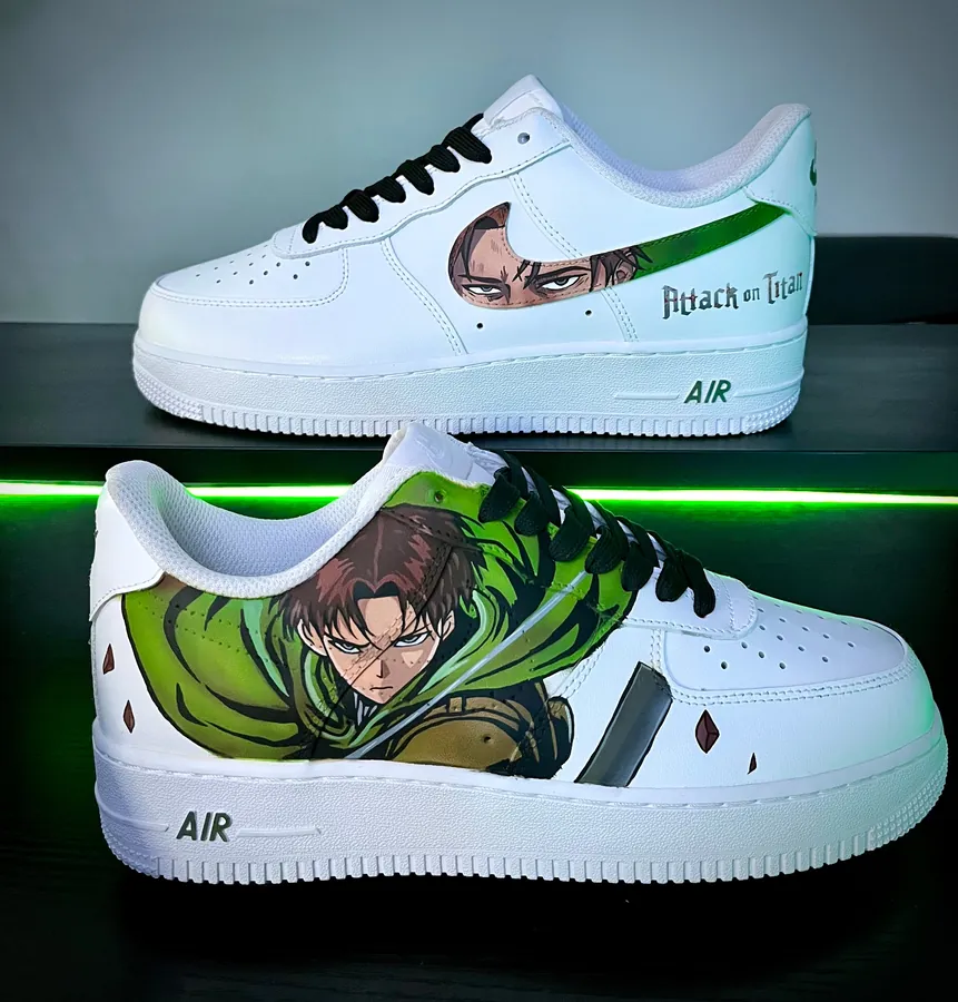 Sneakers custom Levi Attack on Titan — Attack on Titan SENKYRA SAMA, vue 1