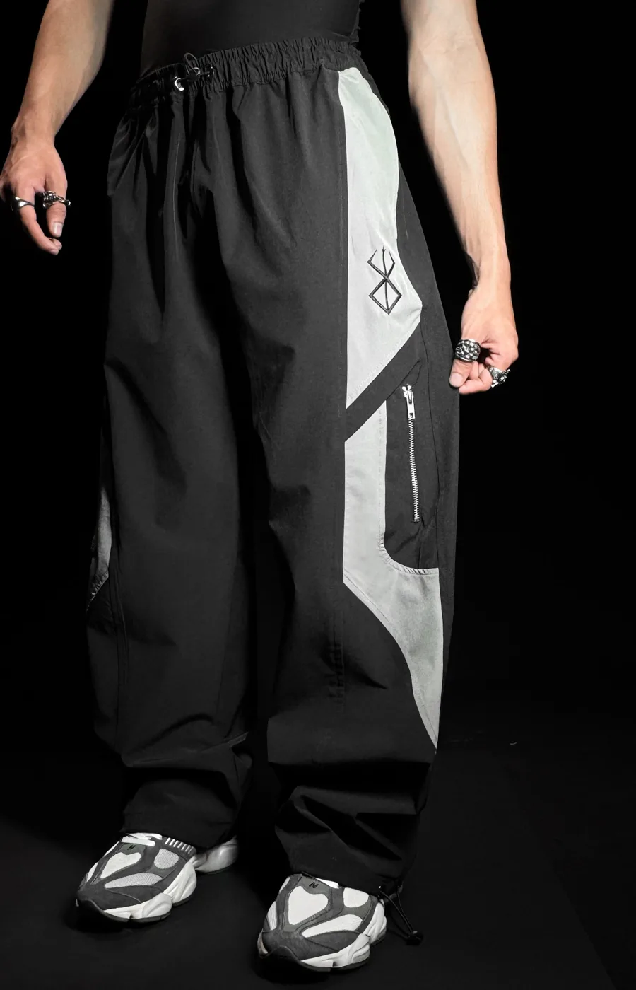 Pantalon parachute Berserk — Berserk SENKYRA SAMA, vue 1