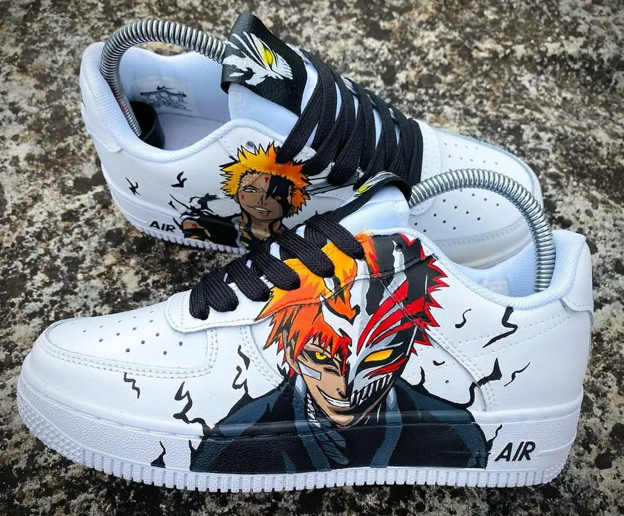 Sneakers custom Ichigo Bleach — Bleach SENKYRA SAMA, vue 1