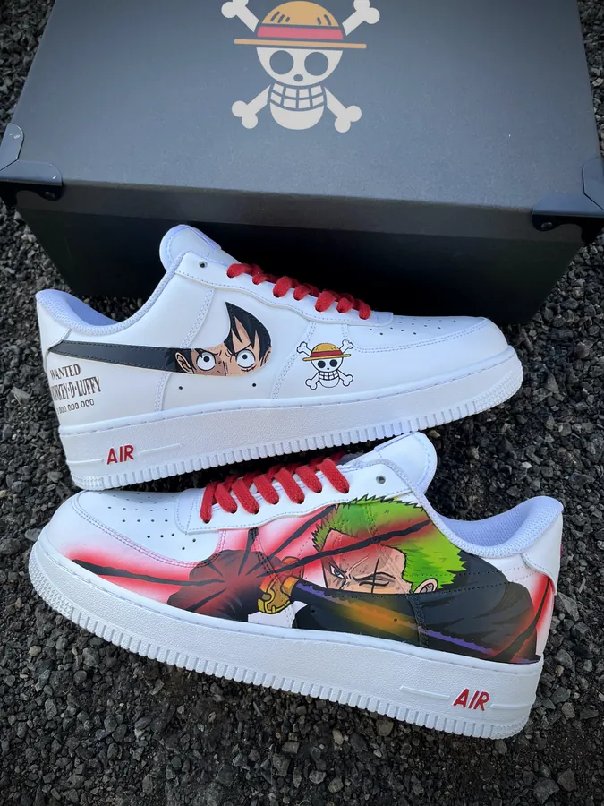 Sneakers custom Luffy et Zoro One Piece — One Piece SENKYRA SAMA, vue 1