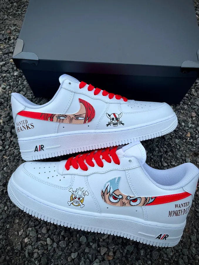 Sneakers custom Shanks et Luffy One Piece — One Piece SENKYRA SAMA, vue 1