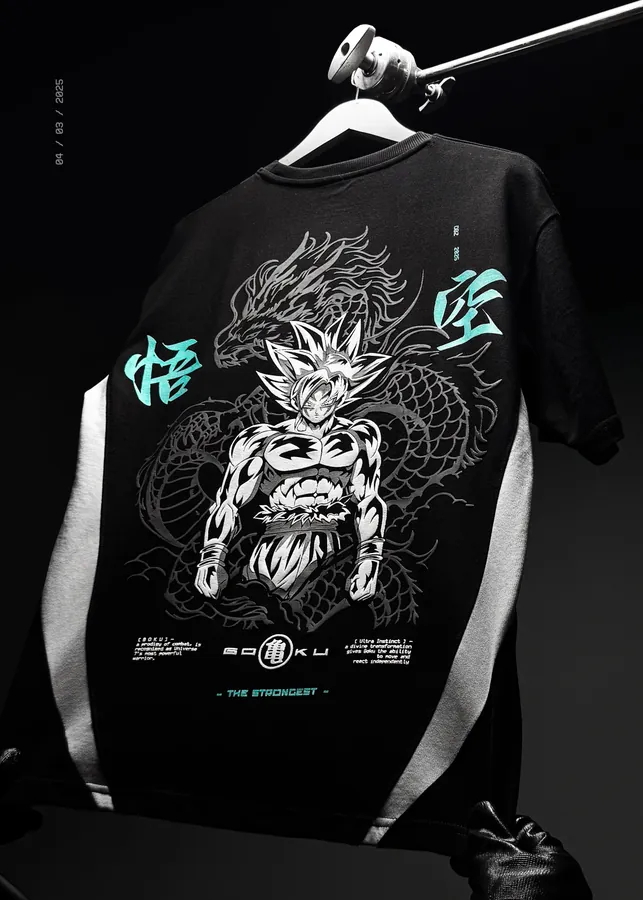 T-shirt oversize Goku Ultra Instinct Dragon Ball — Dragon Ball SENKYRA SAMA, vue 1